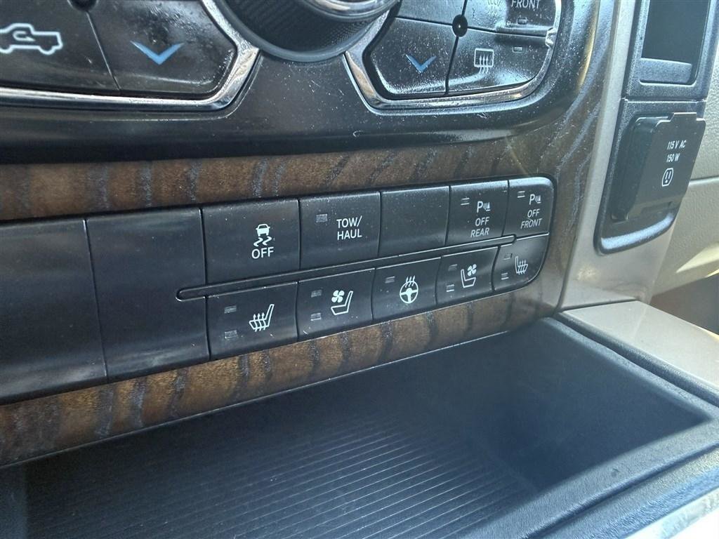 Used 2017 RAM 1500 Laramie Longhorn w/ Convenience Group image 44