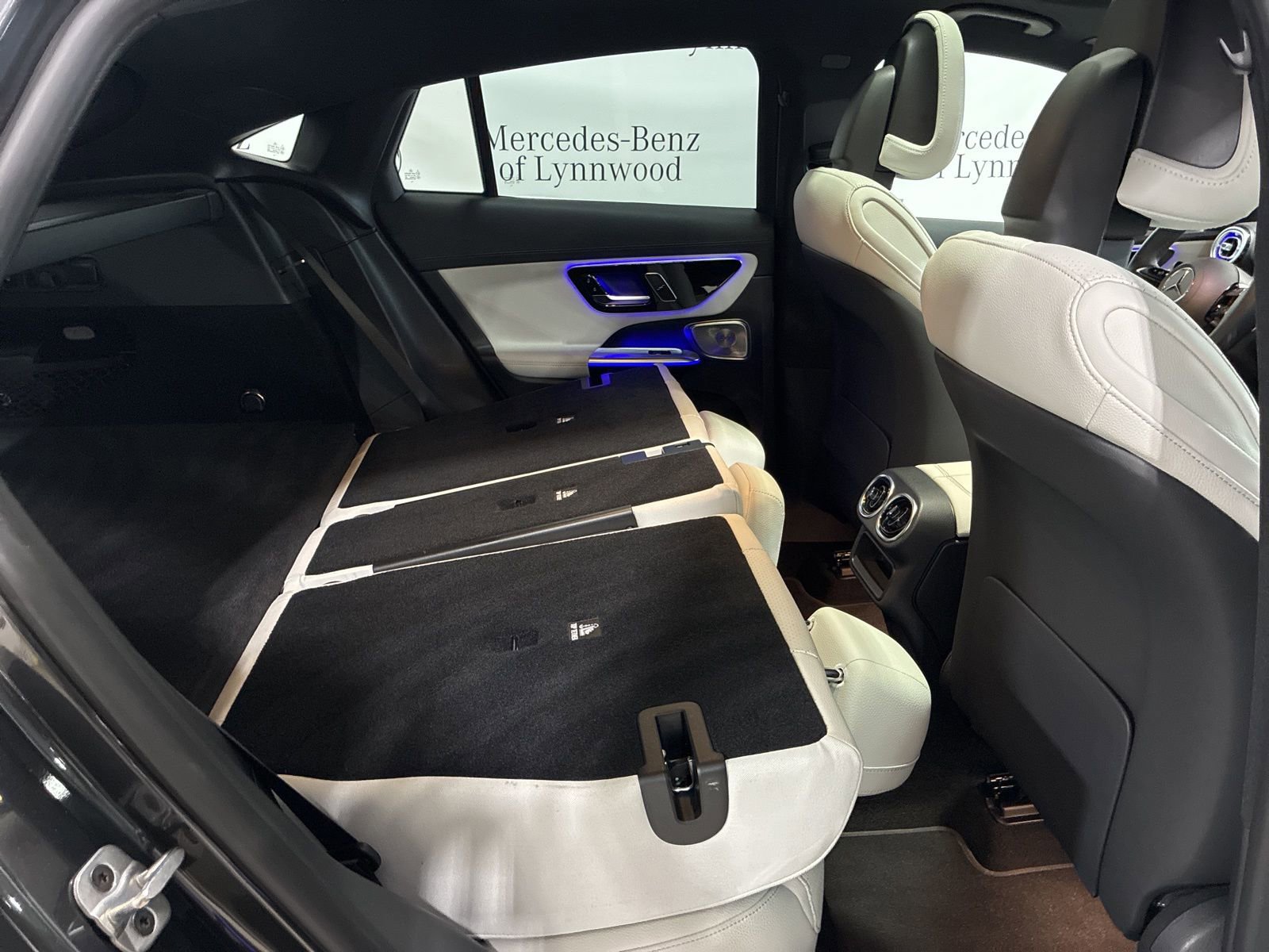 Used 2025 Mercedes-Benz GLC 300 GLC 300 Coupe image 24