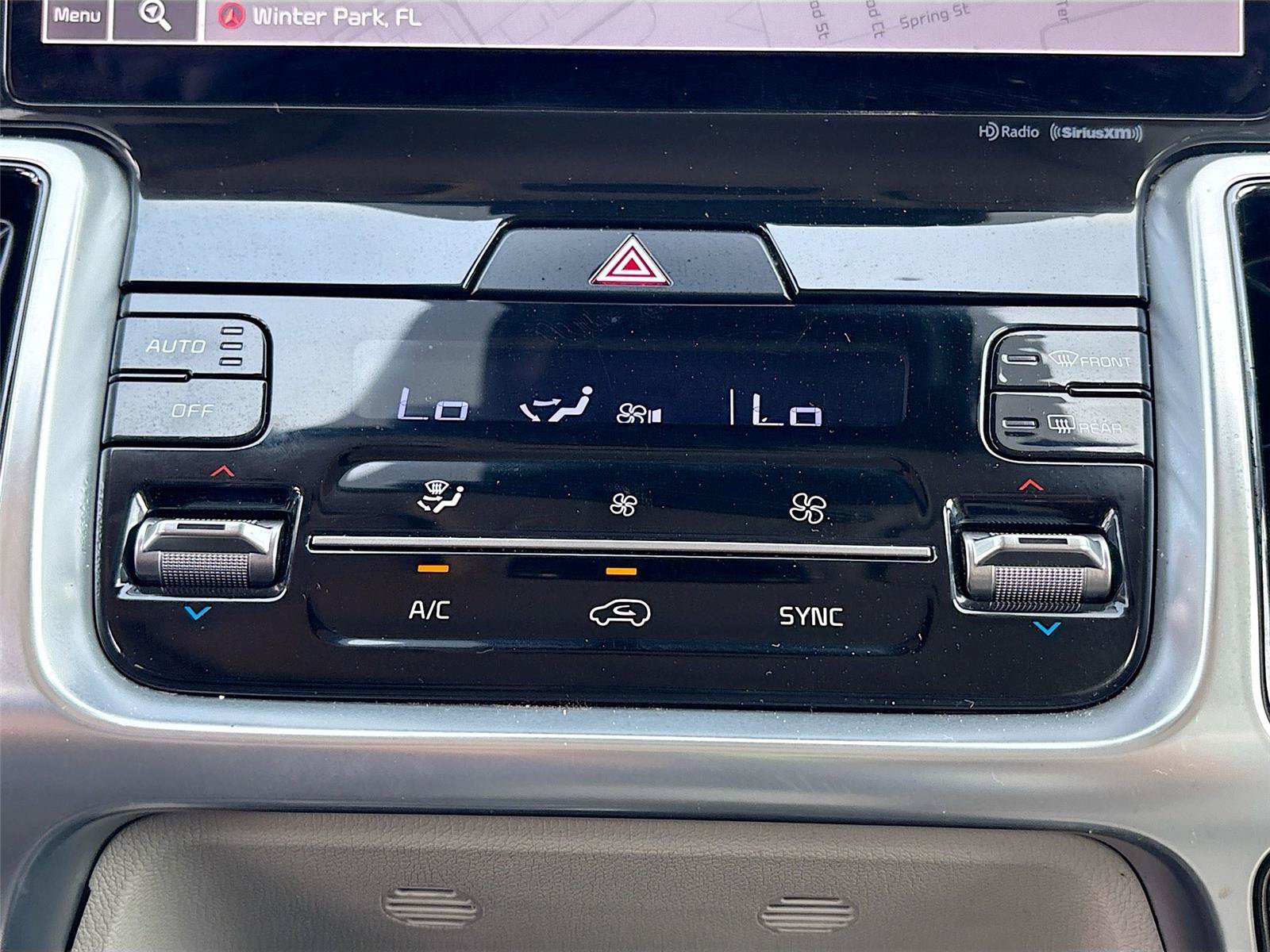 Used 2021 Kia Sorento SX AWD/4WD image 16