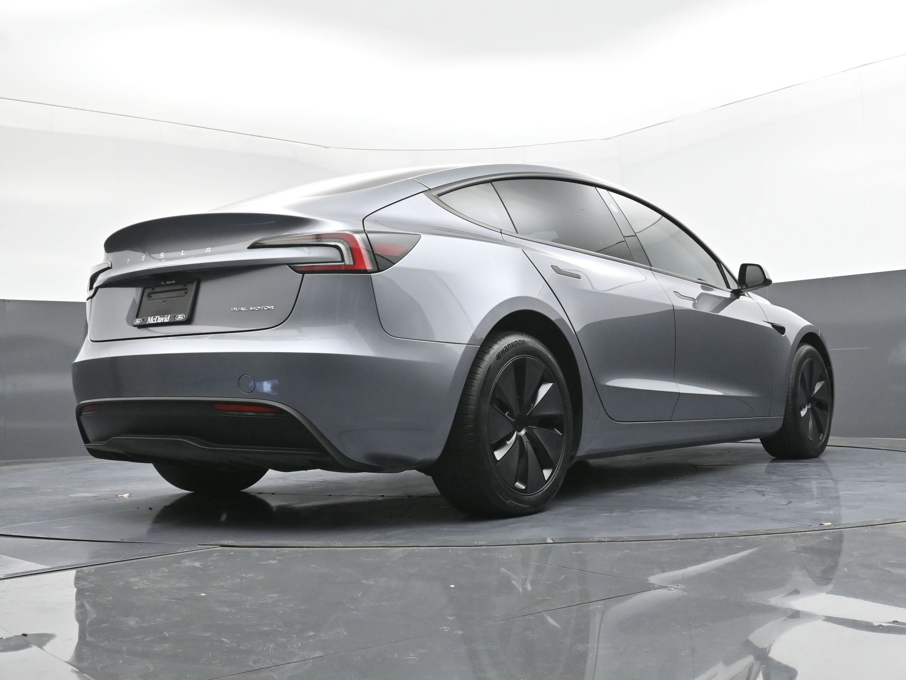 Used 2025 Tesla Model 3 Long Range image 31