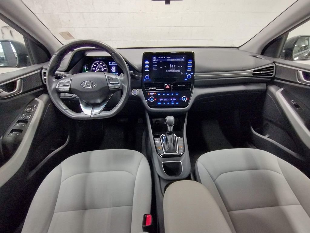 Certified 2022 Hyundai Ioniq SE FWD image 36