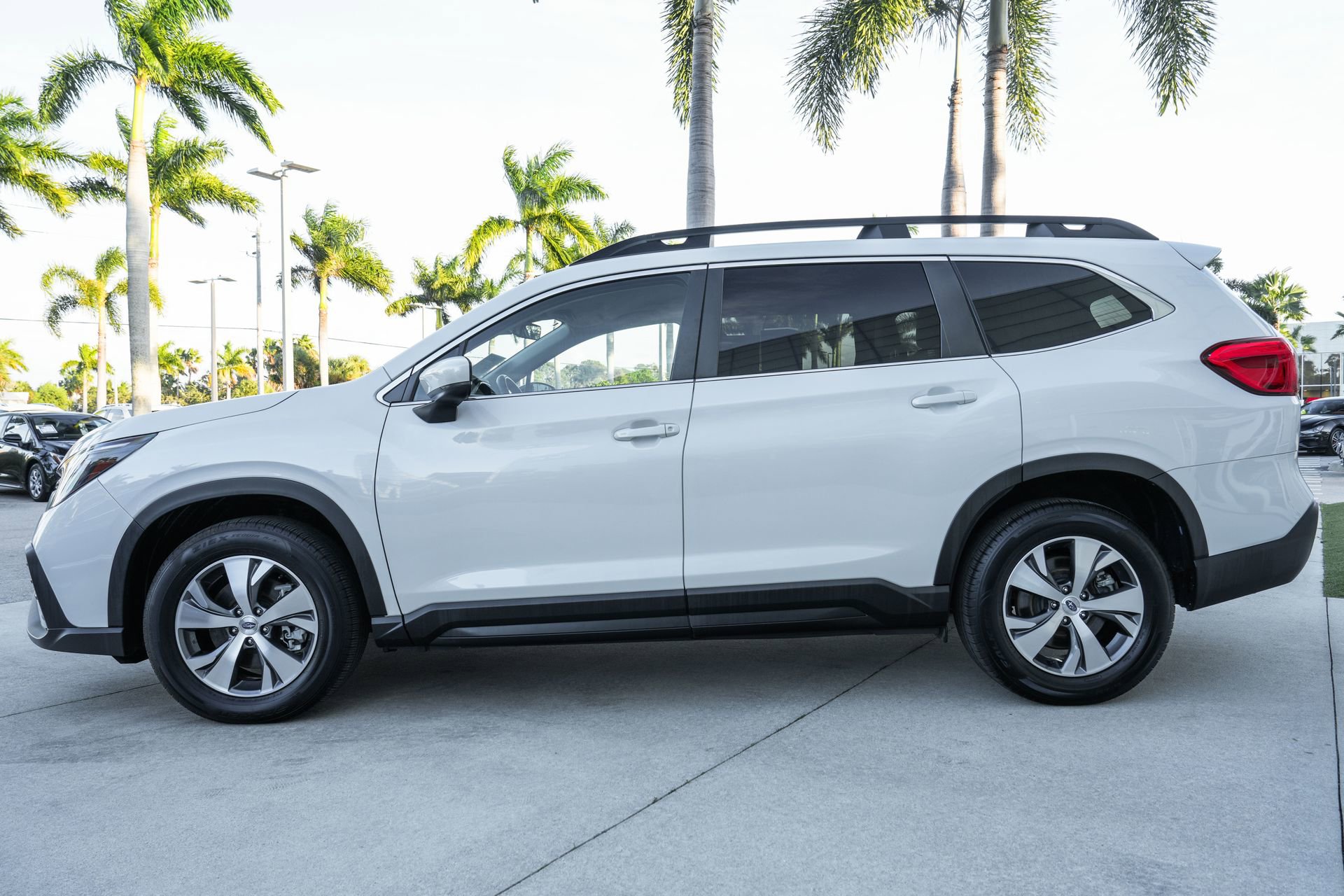 Used 2024 Subaru Ascent Premium w/ Convenience Package image 20