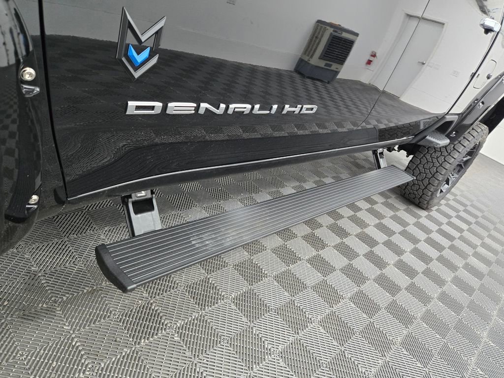New 2025 GMC Sierra 2500 Denali w/ Denali Reserve Package image 23