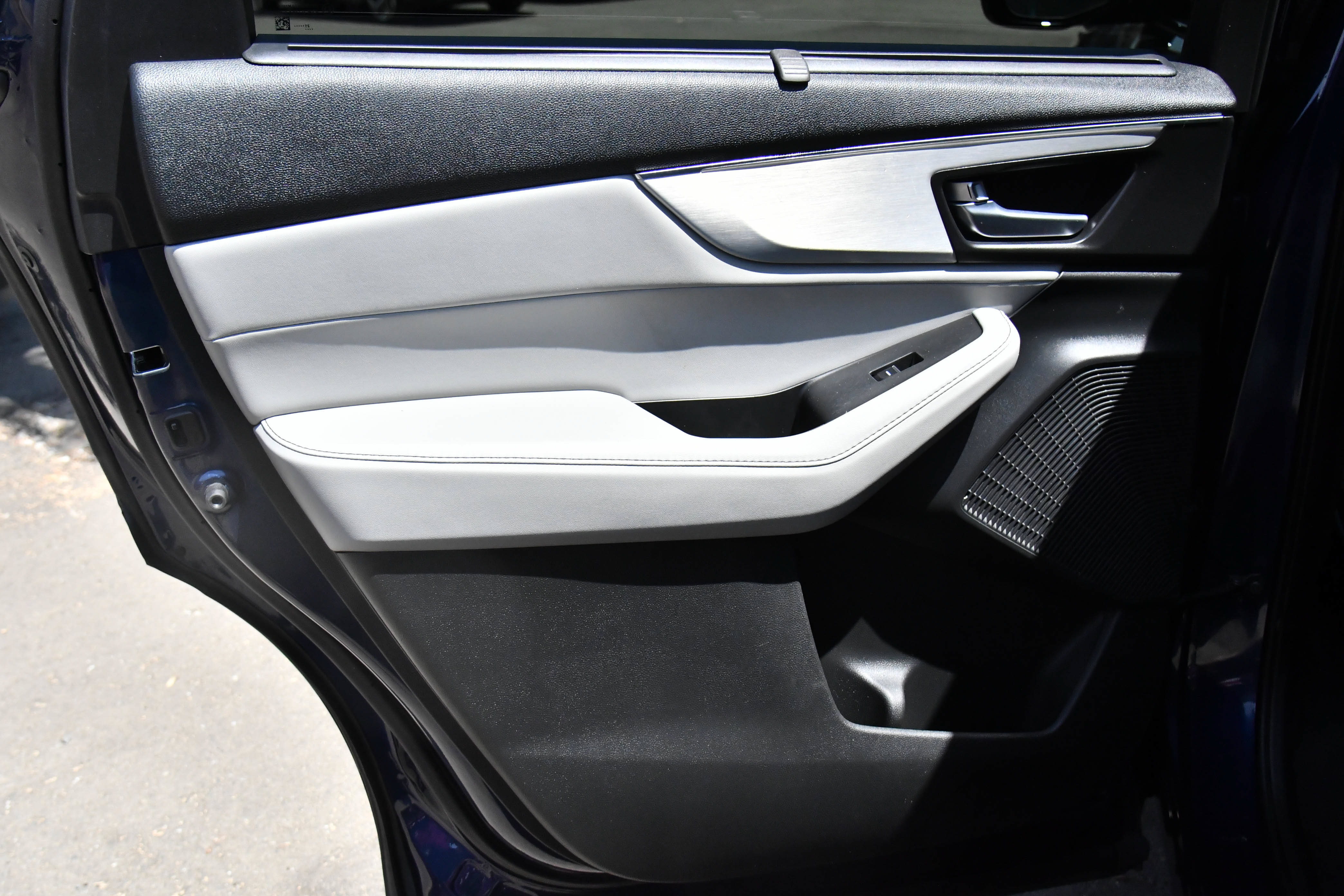 Used 2022 Acura MDX FWD w/ Technology Package image 41
