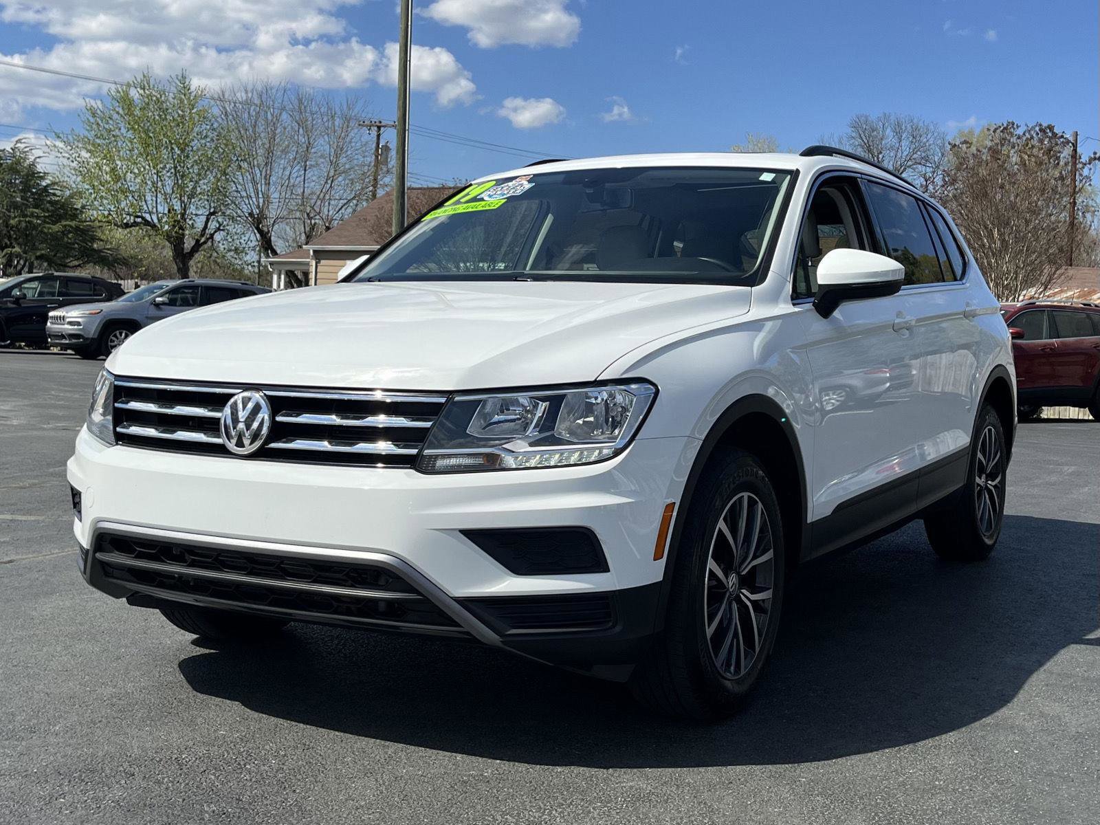 Used 2019 Volkswagen Tiguan SE w/ Panoramic Sunroof Package image 22