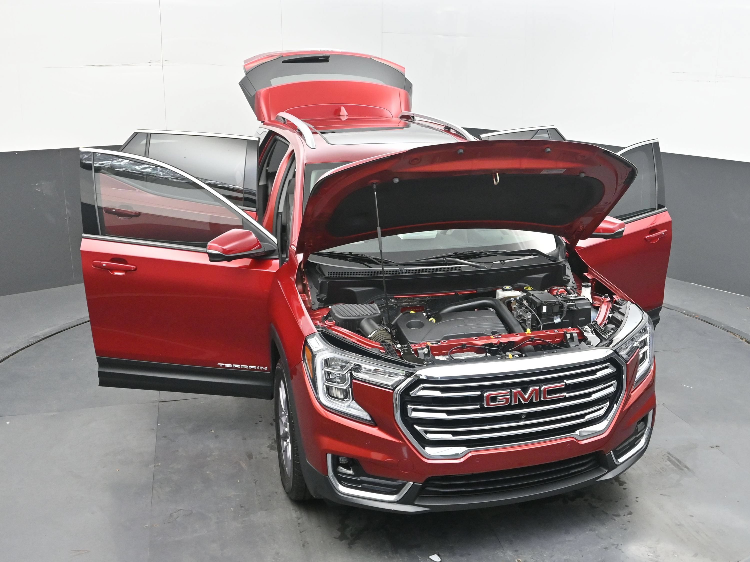 Used 2023 GMC Terrain SLT w/ Tech Package FWD image 41