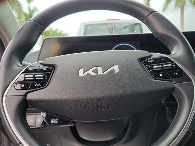 Used 2022 Kia EV6 Wind image 16