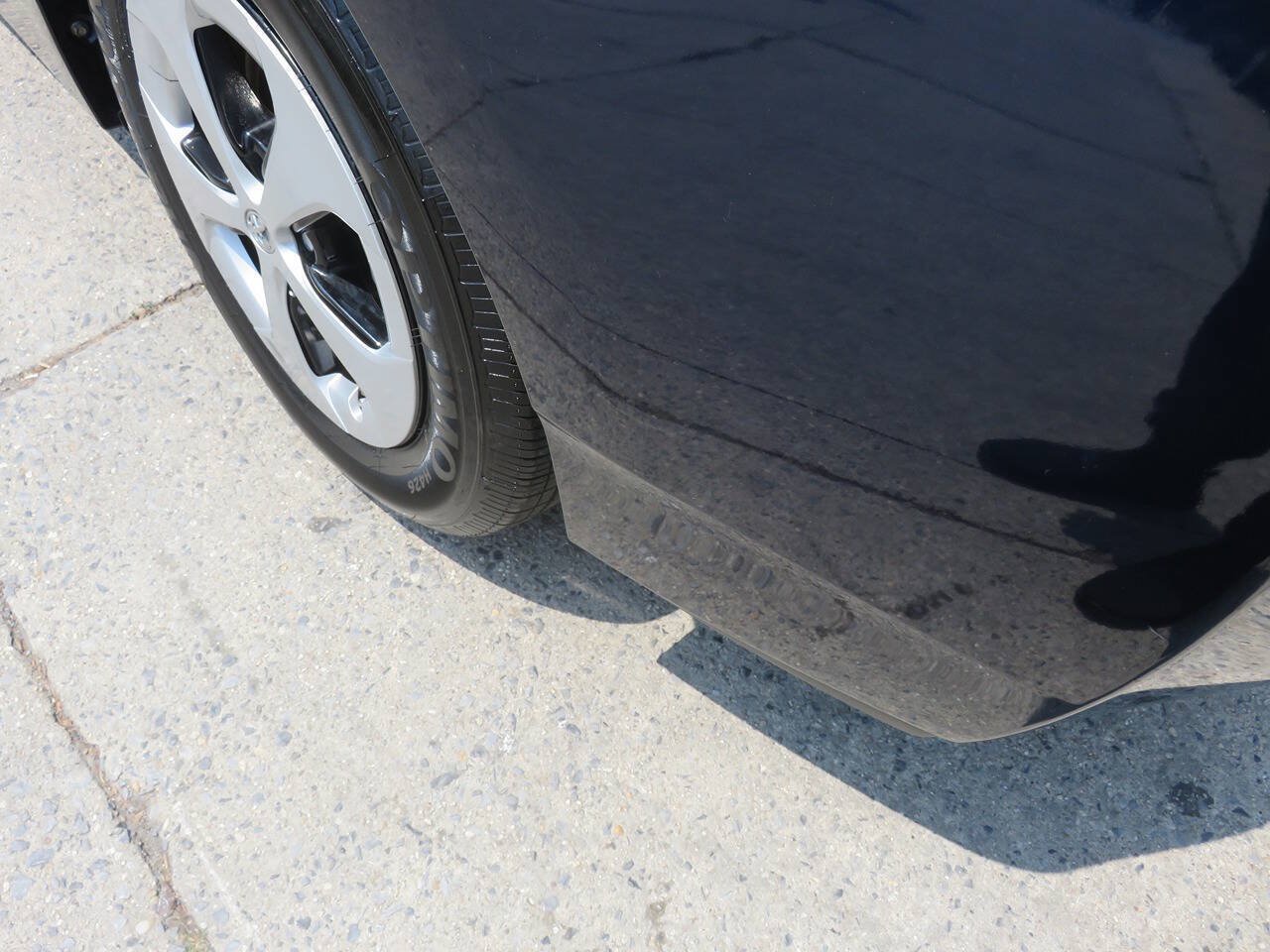 Used 2013 Toyota Prius Three FWD image 34