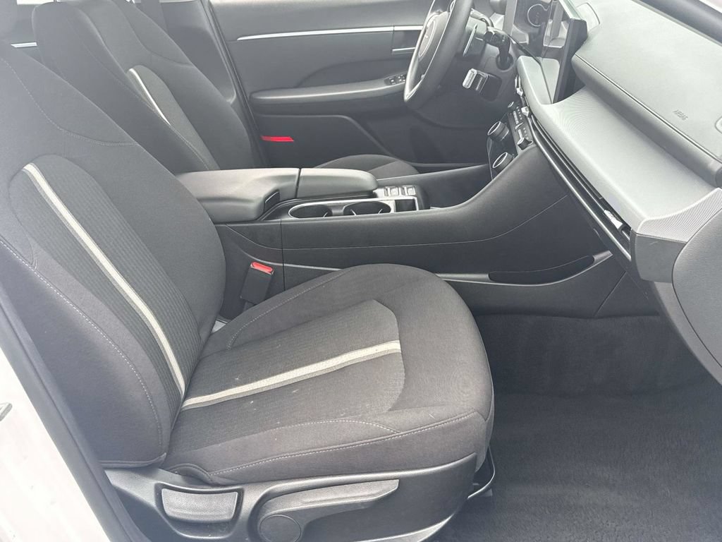 Used 2025 Hyundai Sonata SEL FWD image 30