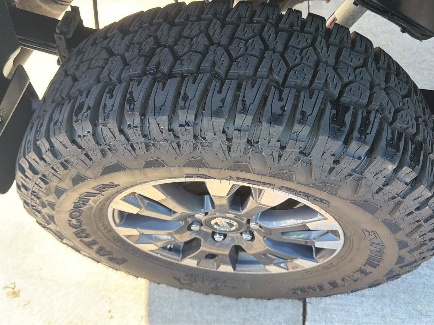 Used 2017 Nissan Titan PRO-4X AWD/4WD image 32