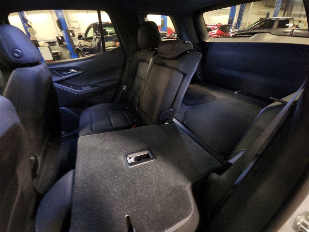 Certified 2025 Chevrolet Equinox LT w/ Safety and Technology Package image 35