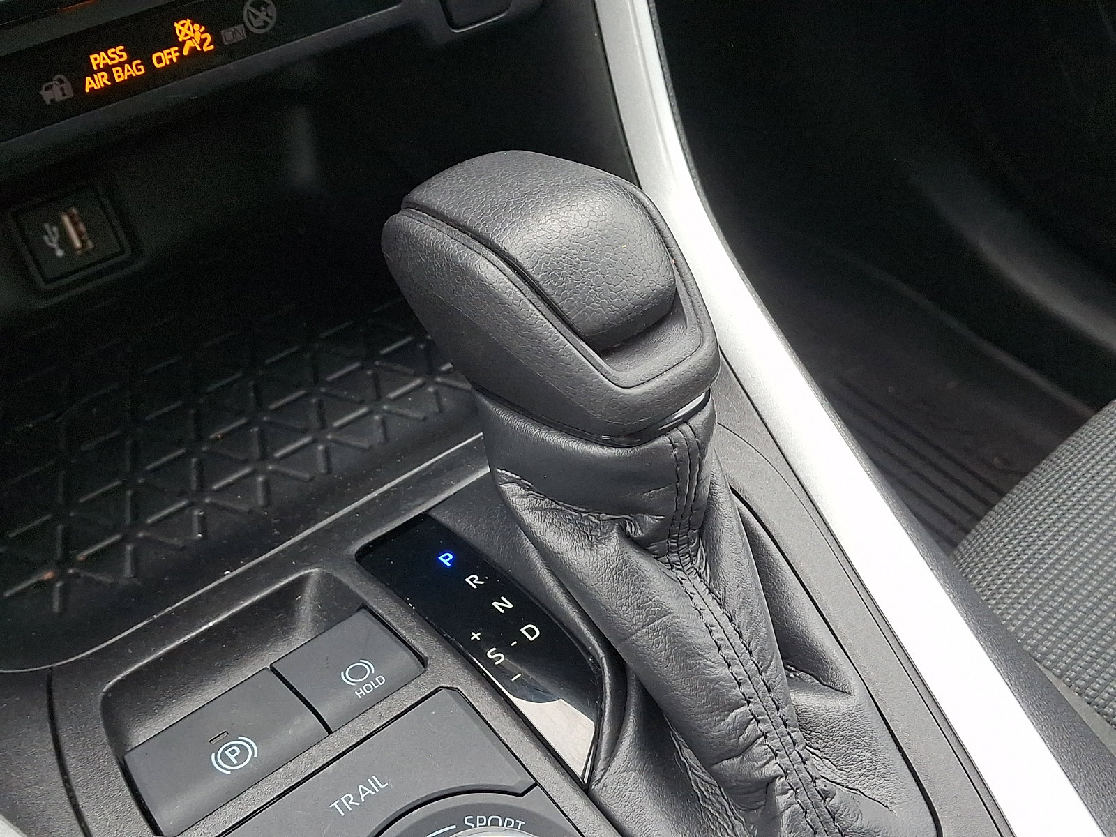 Used 2024 Toyota RAV4 LE image 14