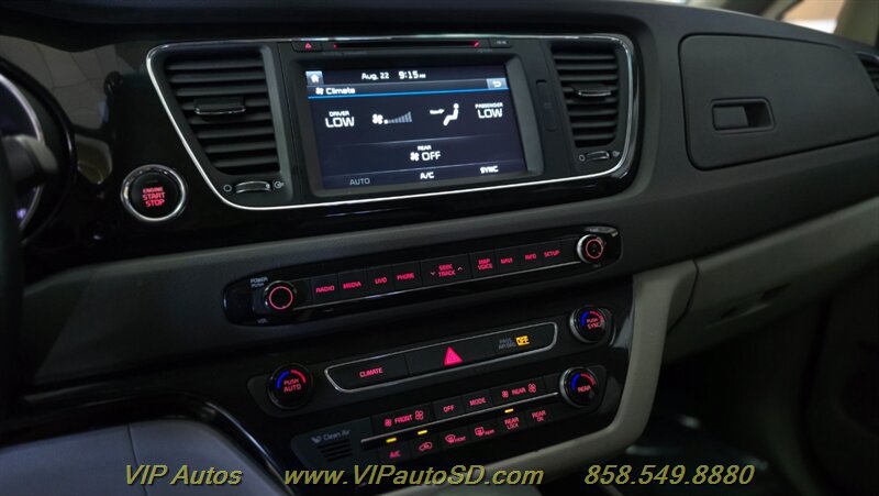 Used 2017 Kia Sedona SX FWD image 18