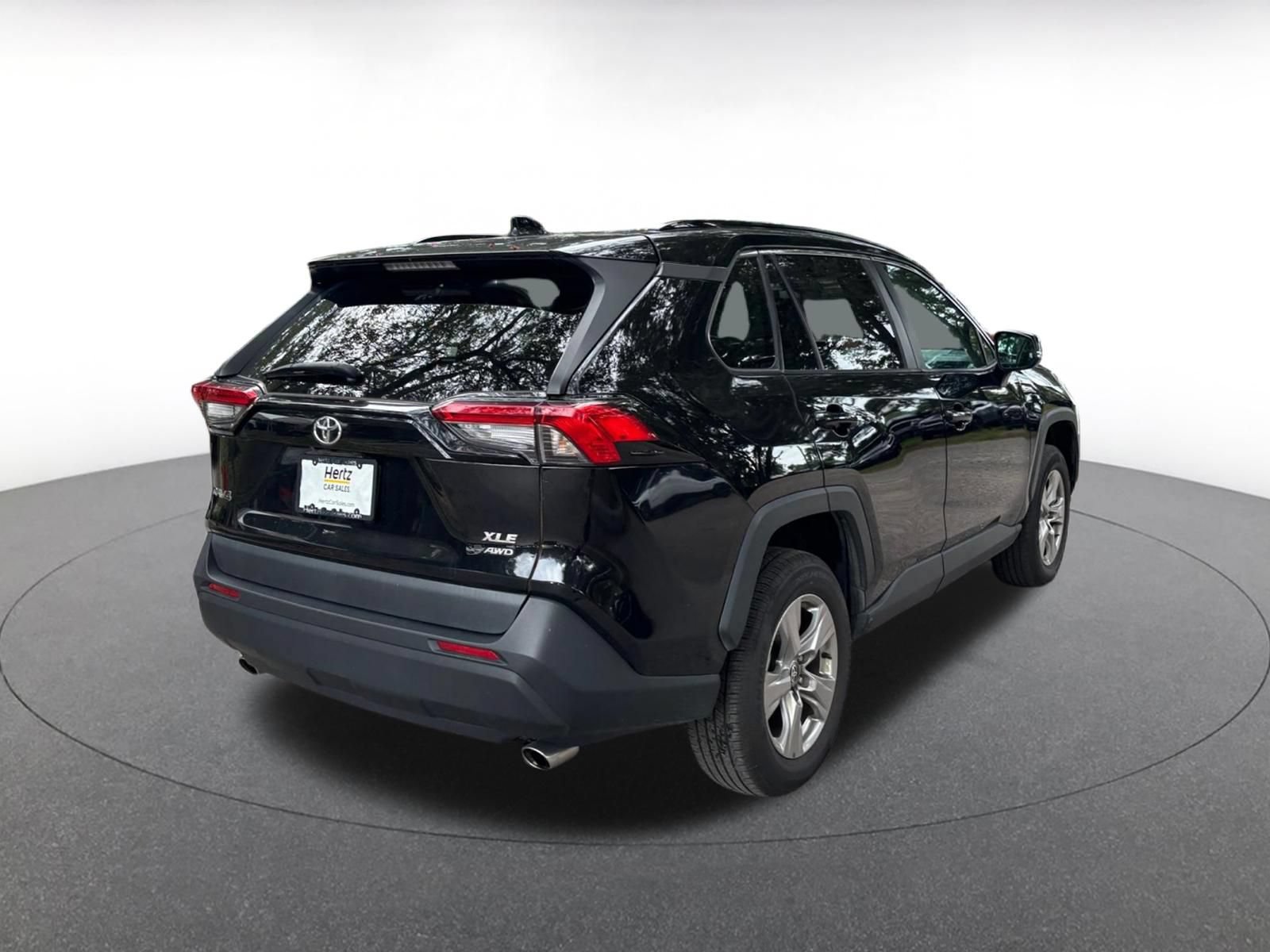 Used 2024 Toyota RAV4 XLE w/ Convenience Package AWD/4WD image 8