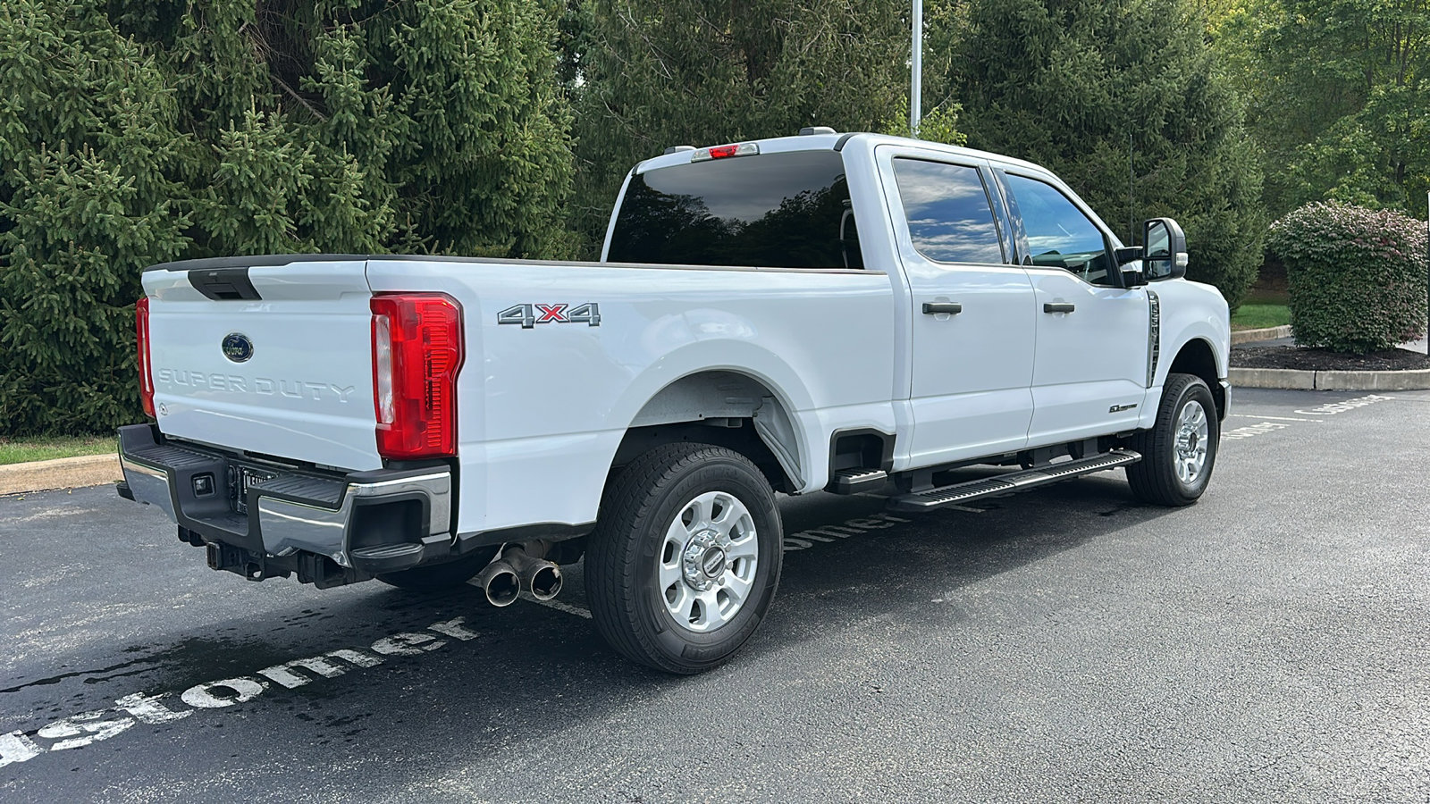 Used 2024 Ford F250 XLT image 8