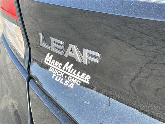 Used 2023 Nissan Leaf S image 6