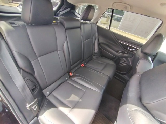 Used 2023 Subaru Outback Limited image 14