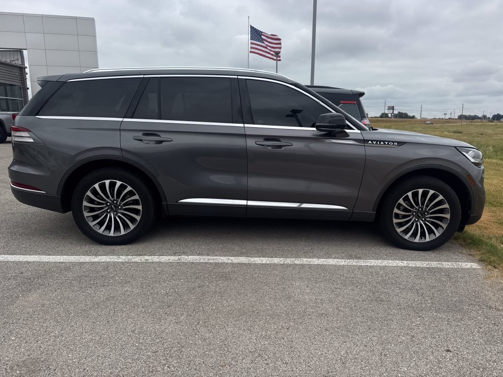 Used 2021 Lincoln Aviator Reserve w/ Equipment Group 201A AWD/4WD image 6