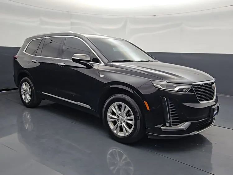 Used 2021 Cadillac XT6 Luxury AWD/4WD image 2