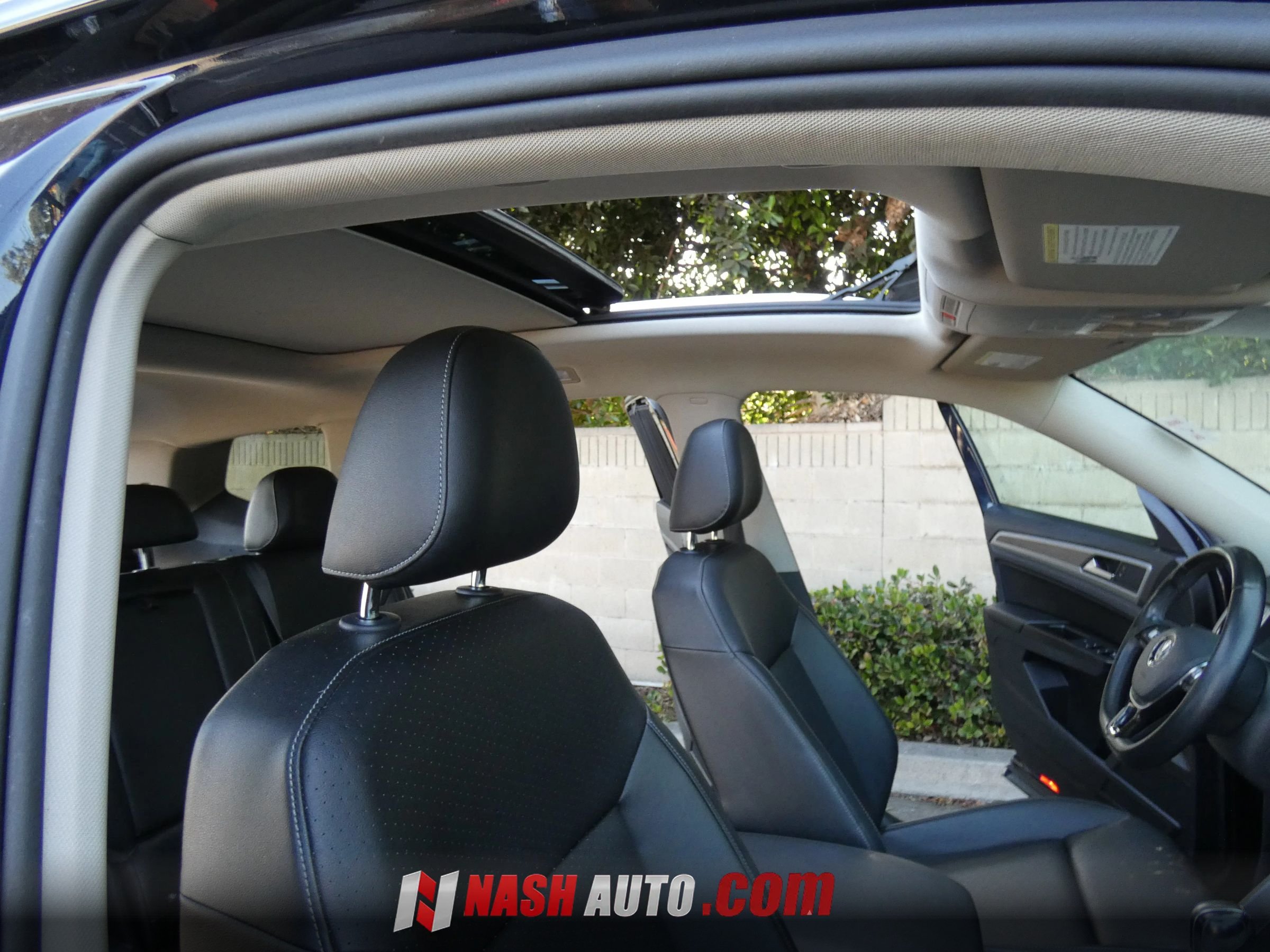 Used 2018 Volkswagen Atlas SEL AWD/4WD image 32
