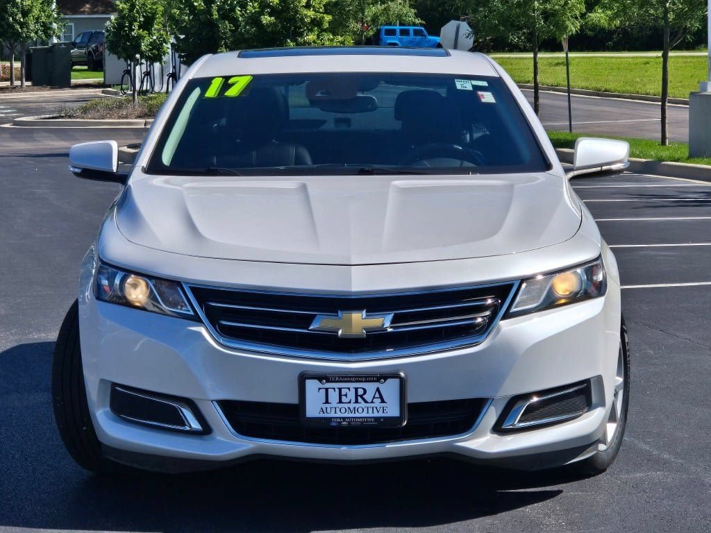 Used 2017 Chevrolet Impala LT w/ Convenience Package FWD image 3