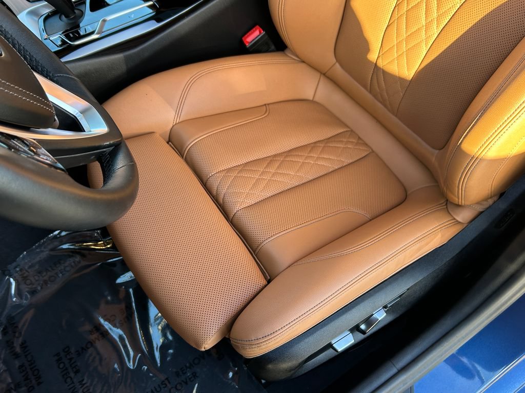Used 2023 BMW 540i w/ Convenience Package RWD image 15