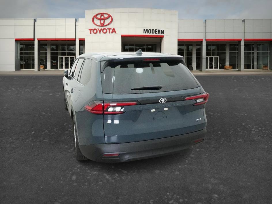 Certified 2026 Toyota Grand Highlander XLE FWD image 38