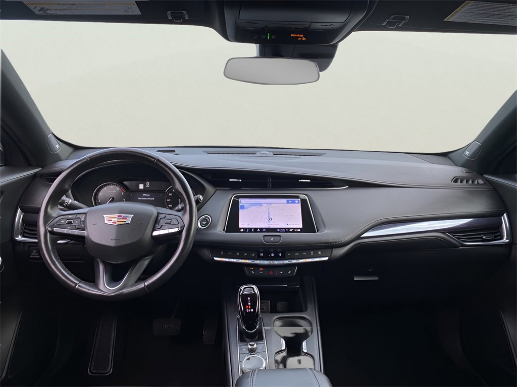 Certified 2023 Cadillac XT4 Luxury w/ Cold Weather Package image 17