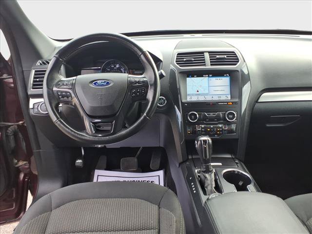 Used 2019 Ford Explorer XLT AWD/4WD image 33