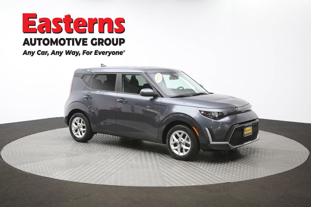 Used 2023 Kia Soul LX w/ LX Technology Package image 48