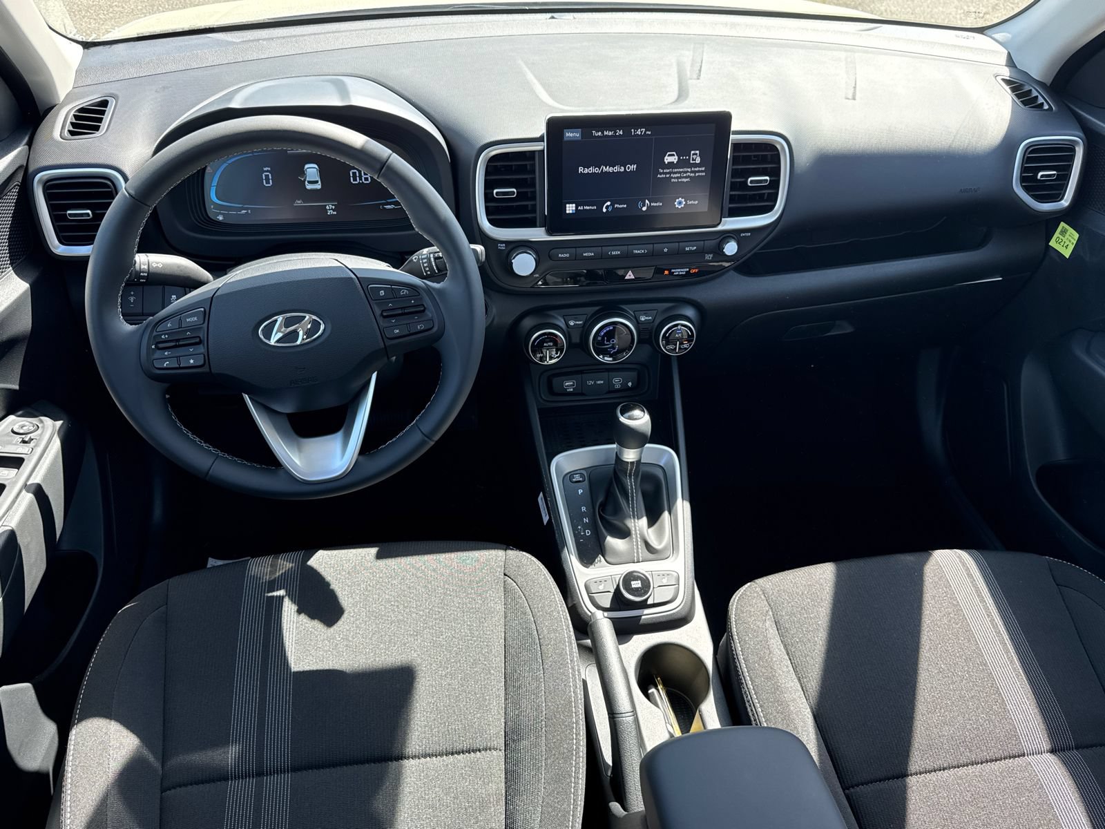New 2026 Hyundai Venue SEL FWD image 23