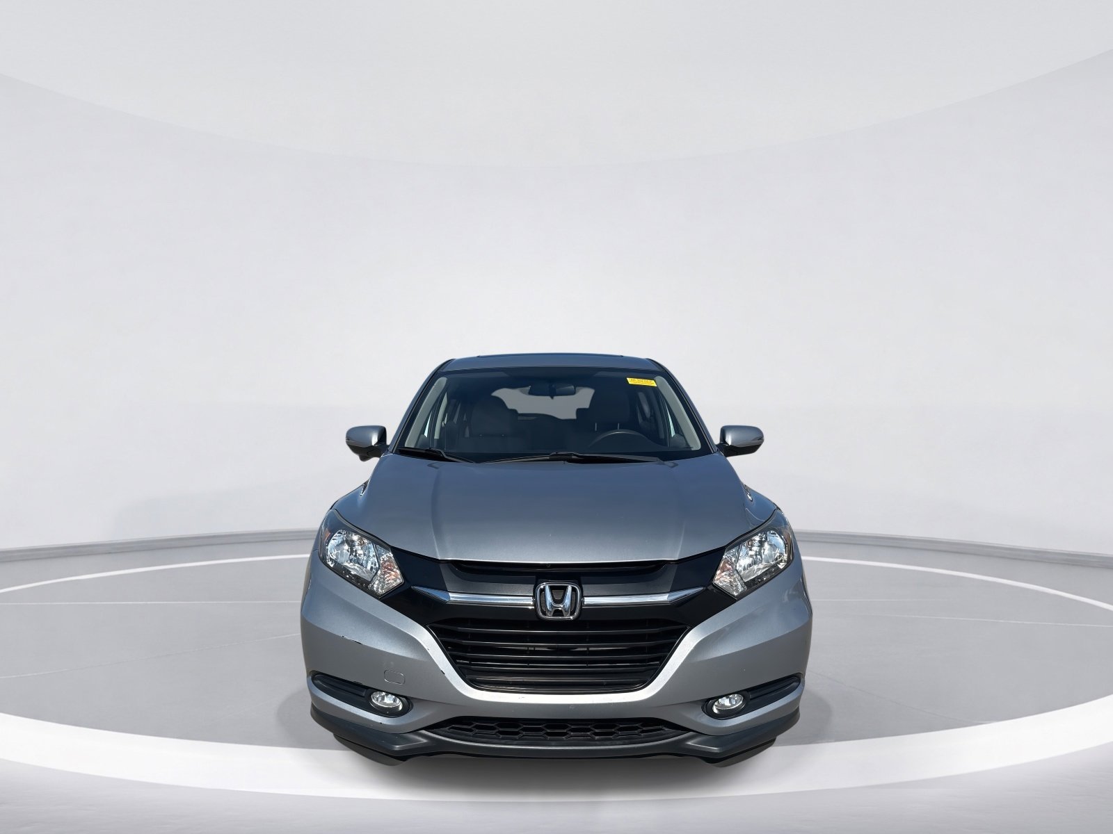 Used 2018 Honda HR-V EX image 2