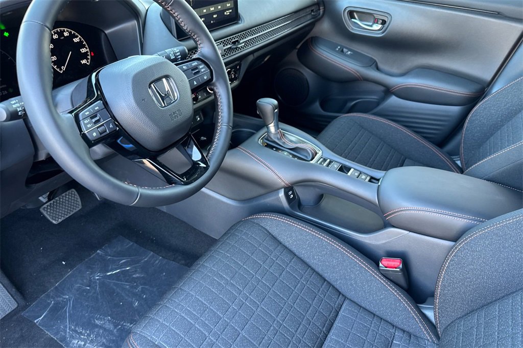 New 2026 Honda HR-V Sport image 7