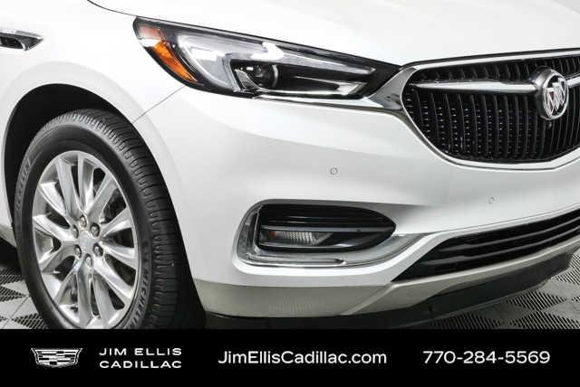 Used 2018 Buick Enclave Premium w/ Experience Buick Package FWD image 35