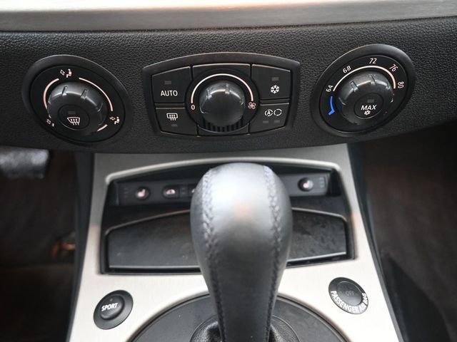 Used 2005 BMW Z4 2.5i image 7