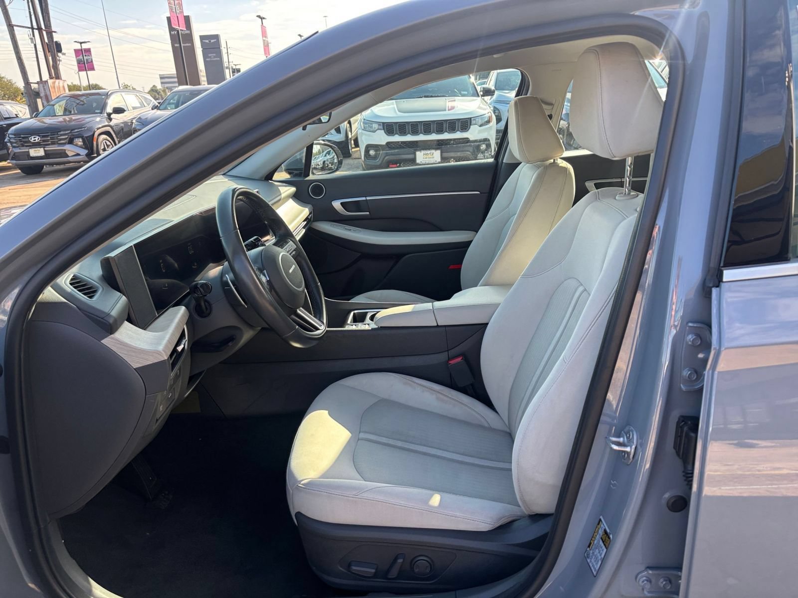 Used 2025 Hyundai Sonata SEL FWD image 26