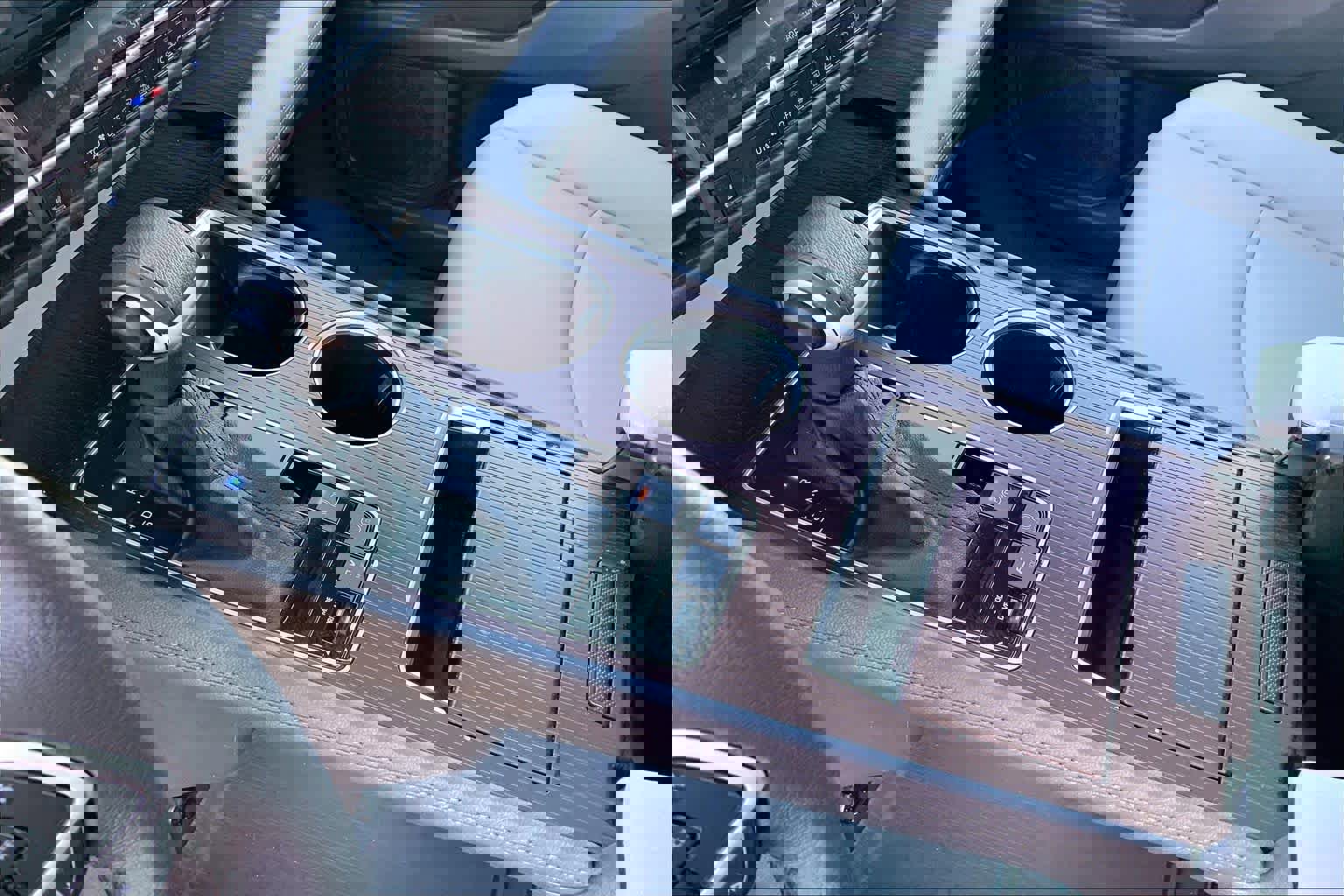 Used 2023 Toyota Sienna XLE image 16