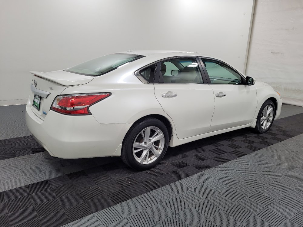 Used 2014 Nissan Altima 2.5 SL w/ Technology Package FWD image 10