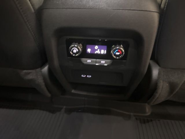 New 2026 Chevrolet Traverse LT w/ LPO, Floor Liner Package AWD/4WD image 19