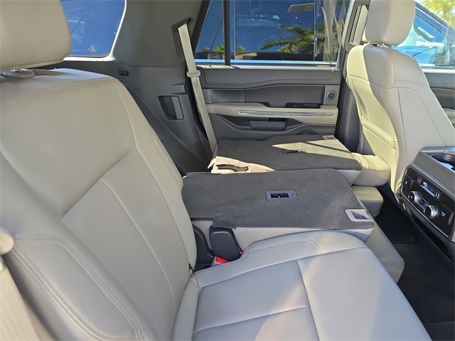 Used 2019 Ford Expedition XLT w/ Equipment Group 202A image 8