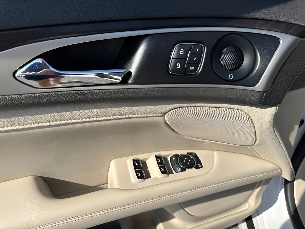 Used 2019 Lincoln MKZ Reserve AWD/4WD image 27