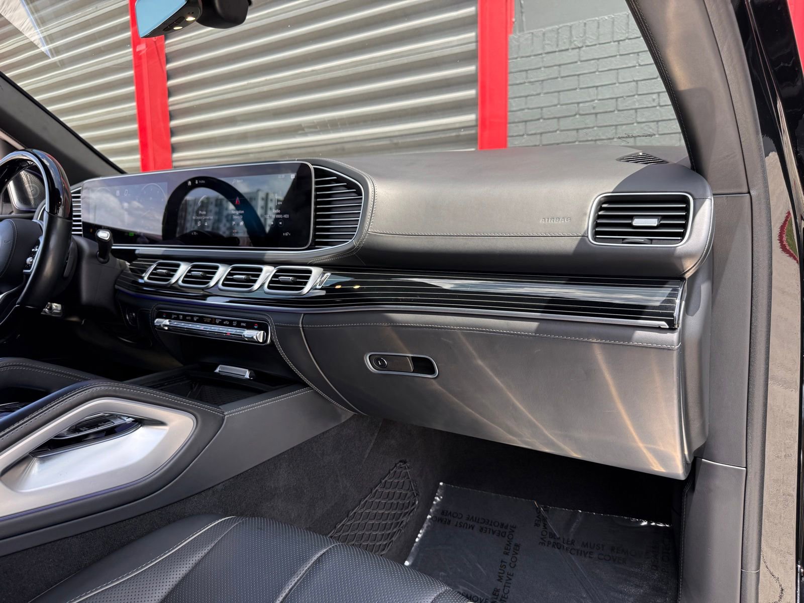 Used 2021 Mercedes-Benz Maybach GLS 600 4MATIC image 29