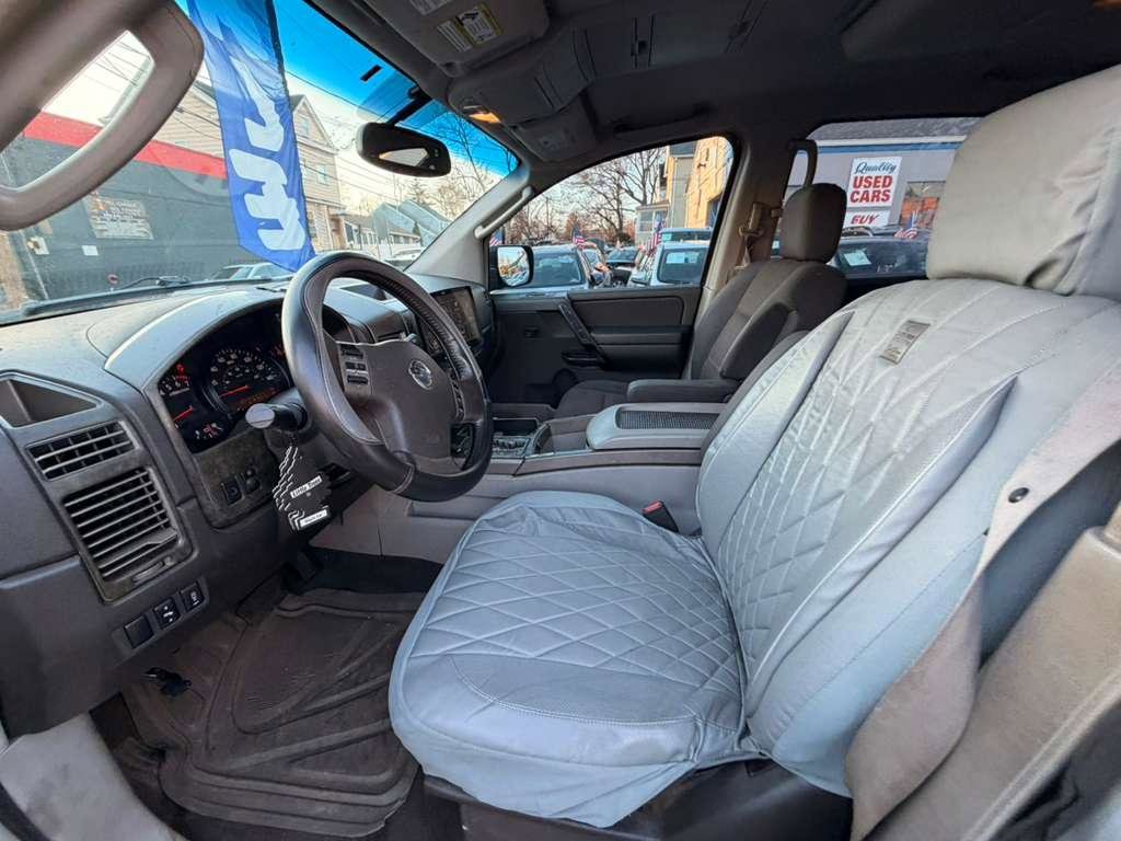Used 2004 Nissan Armada SE AWD/4WD image 11