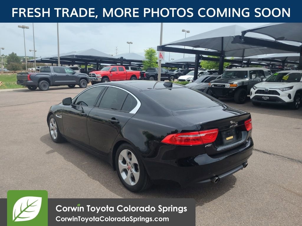 Used 2017 Jaguar XE RWD image 5