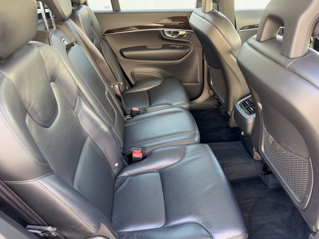 Used 2018 Volvo XC90 T6 Momentum w/ Convenience Package AWD/4WD image 29
