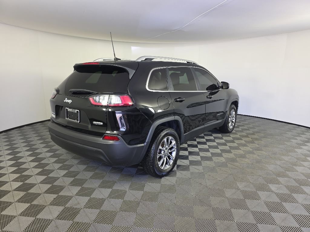 Used 2019 Jeep Cherokee Latitude Plus w/ Comfort/Convenience Group AWD/4WD image 5