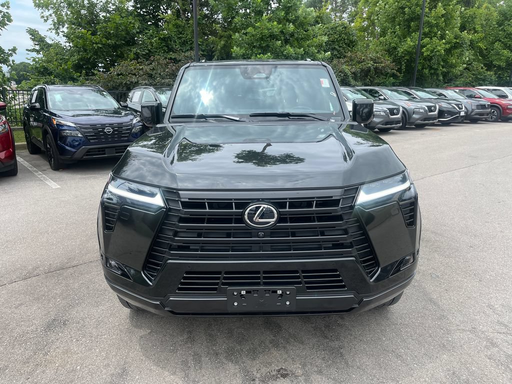Used 2026 Lexus GX 550 w/ Accessory Package (2T) AWD/4WD image 33