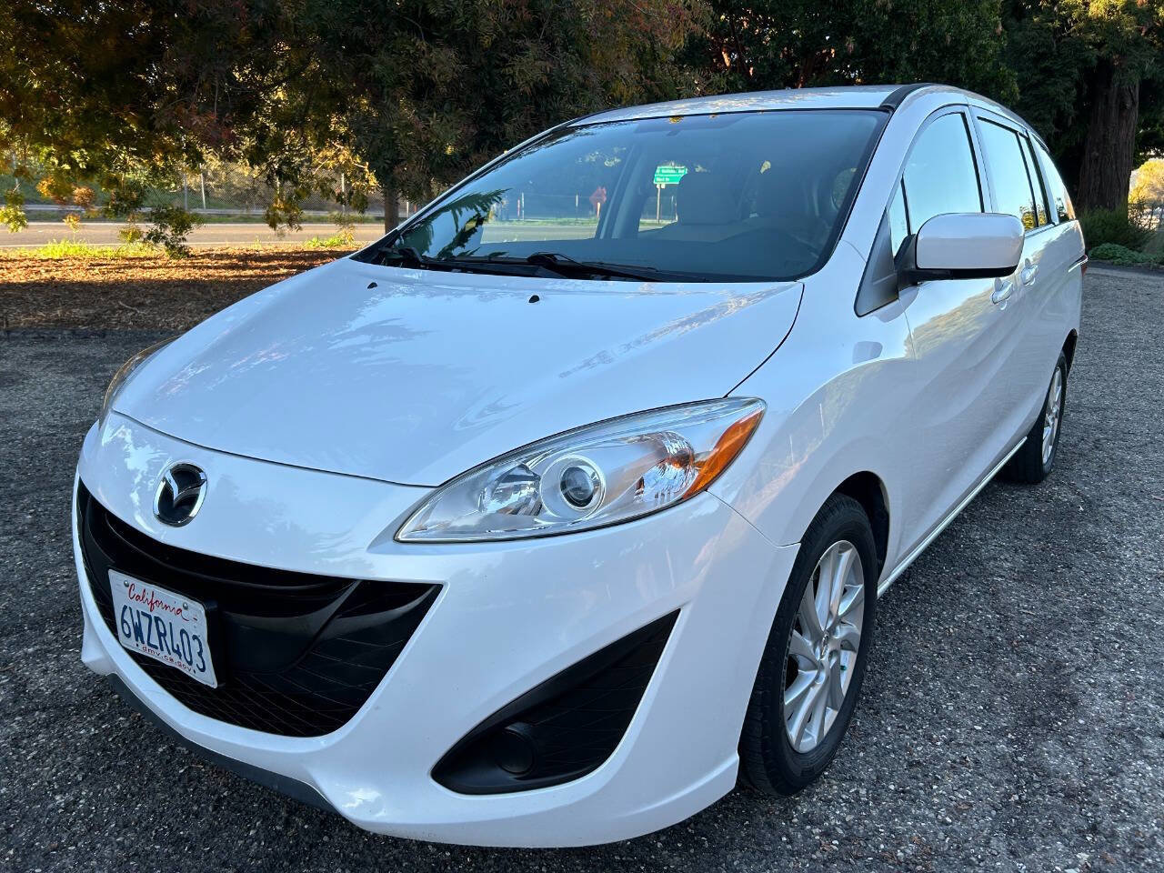 Used 2012 MAZDA MAZDA5 Sport image 2
