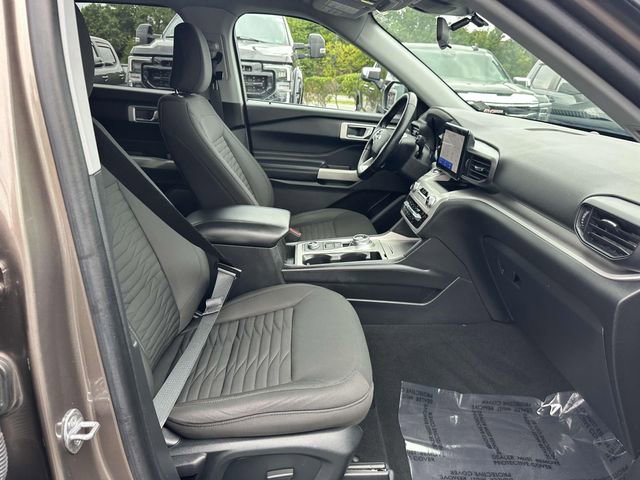 Used 2021 Ford Explorer XLT AWD/4WD image 7