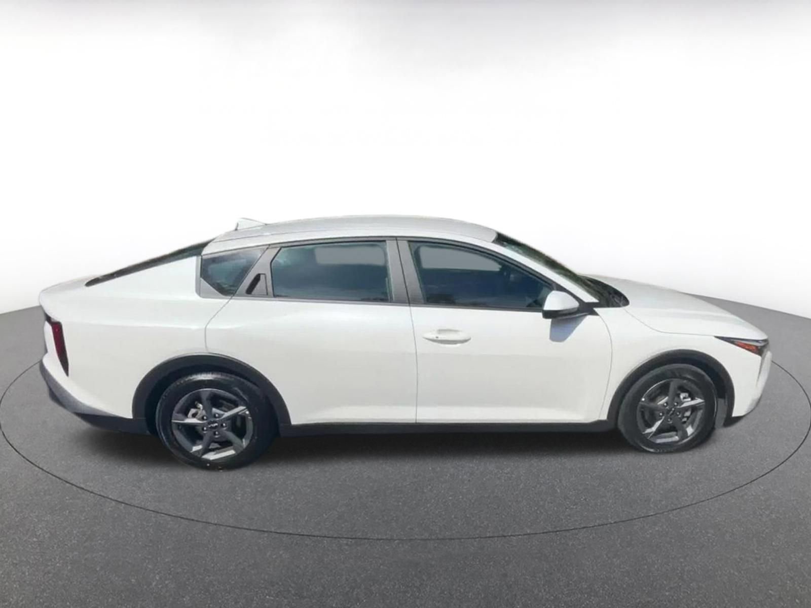 Used 2025 Kia K4 FWD image 16